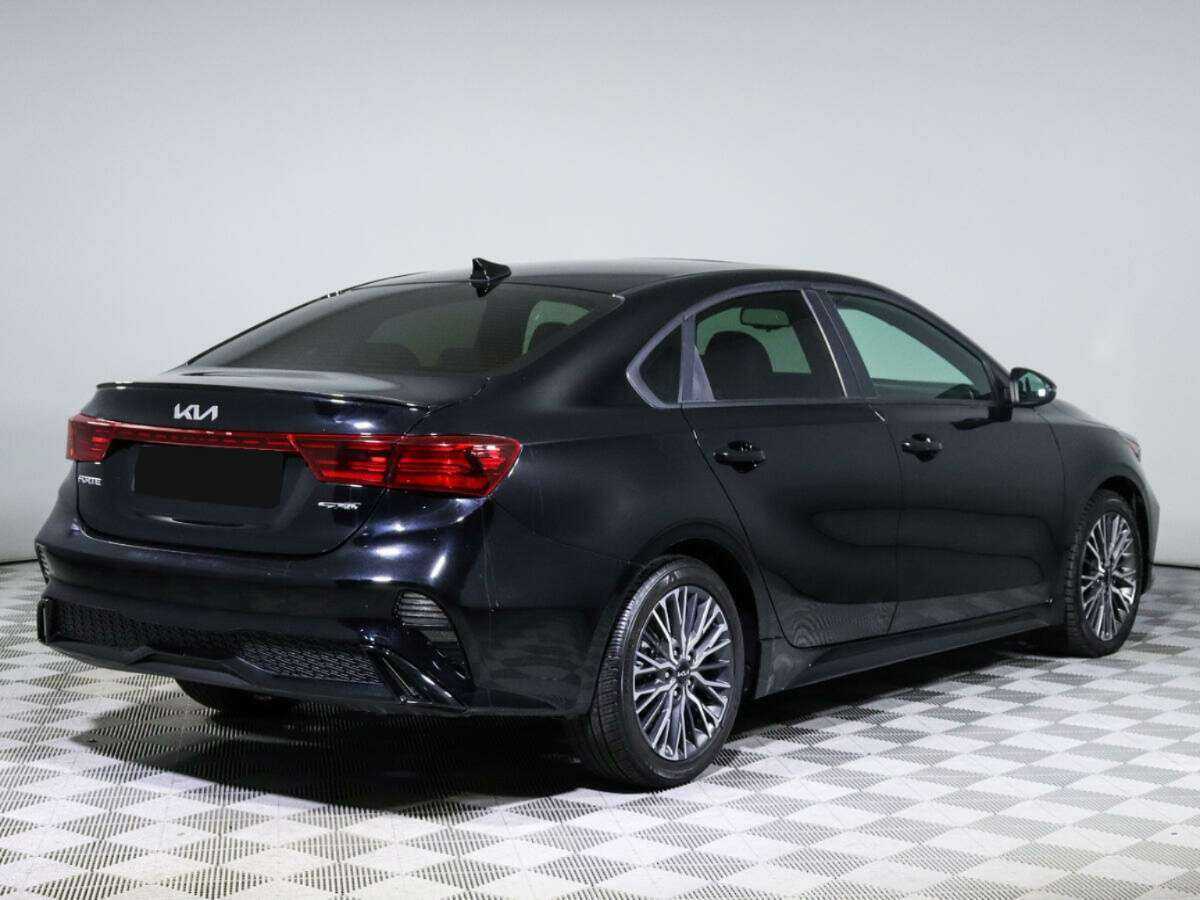 Б/У Киа Форте 2022 года. Фото: #3