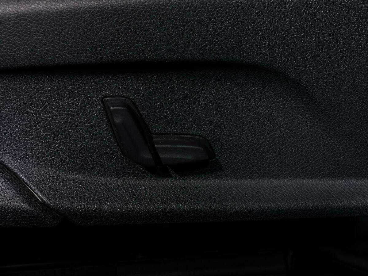 Б/У Мерседес-Бенц Е-Класс 2016 года. Фото: #13