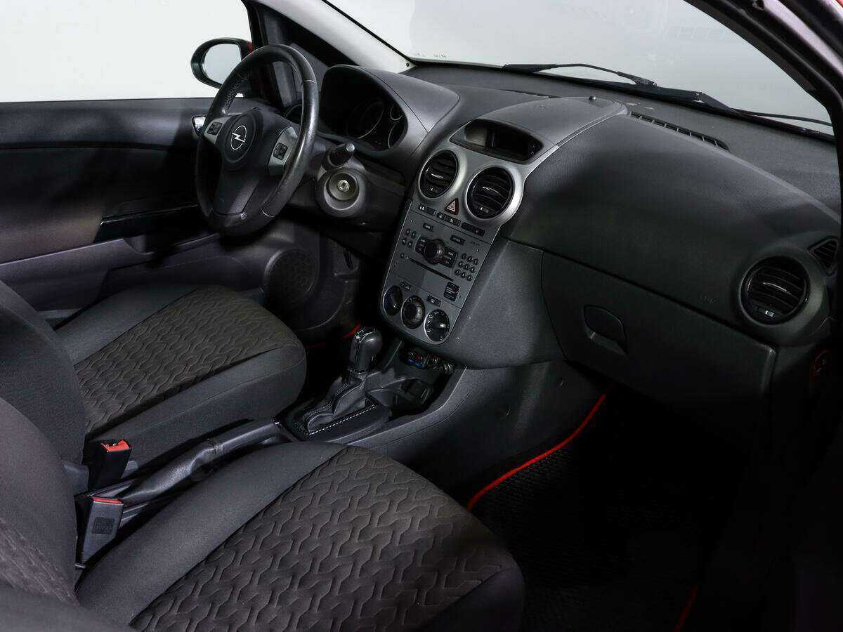 Б/У Опель Корса 2013 года. Фото: #7