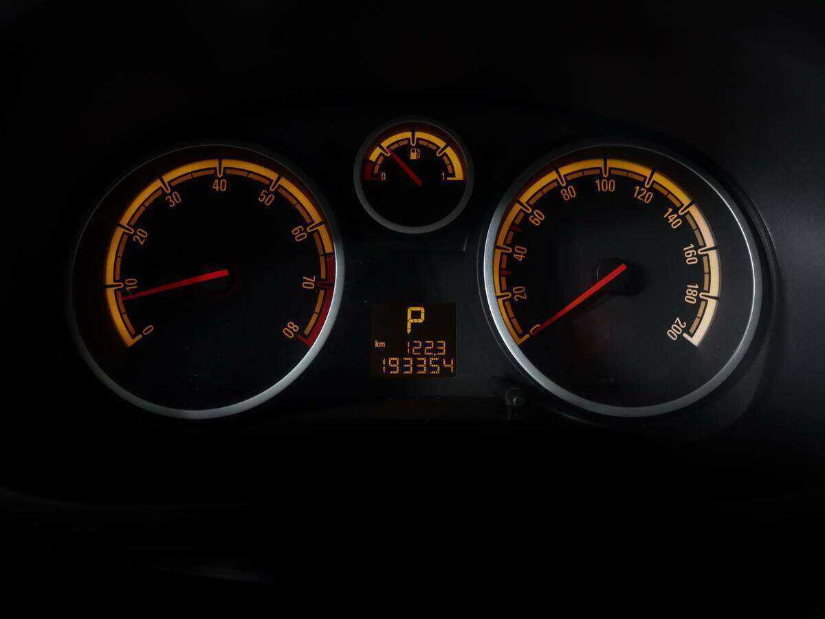 Б/У Опель Корса 2013 года. Фото: #9