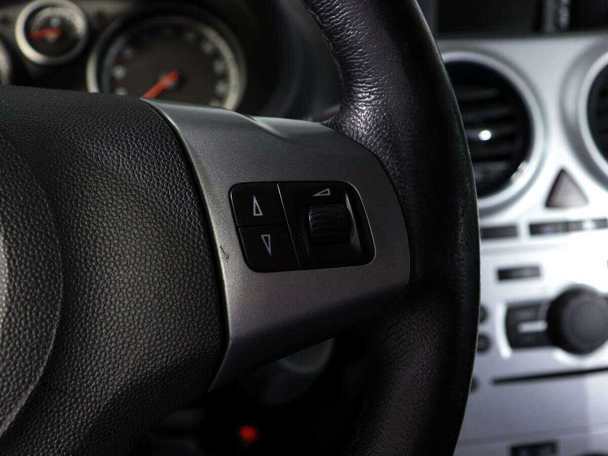 Б/У Опель Корса 2013 года. Фото: #14