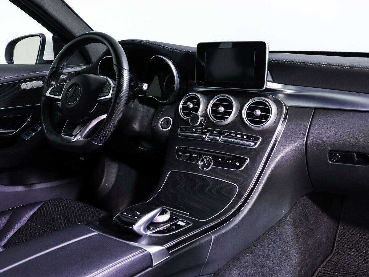 Б/У Мерседес-Бенц Ц-Класс 2015 года. Фото: #6