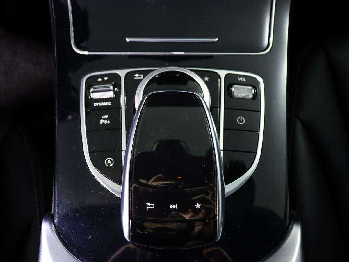 Б/У Мерседес-Бенц Ц-Класс 2016 года. Фото: #16