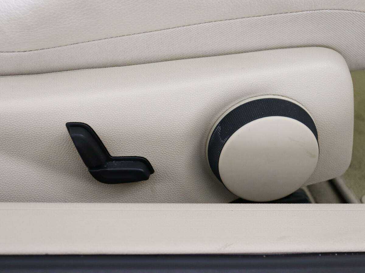 Б/У Мерседес-Бенц Е-Класс 2016 года. Фото: #14