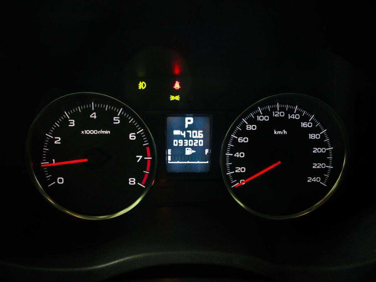 Б/У Субару ИксВи 2012 года. Фото: #9