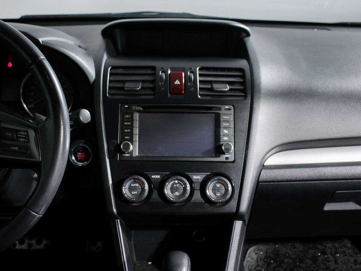 Б/У Субару ИксВи 2012 года. Фото: #11