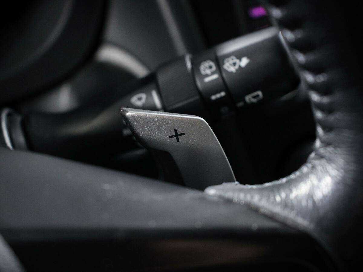 Б/У Субару ИксВи 2012 года. Фото: #18