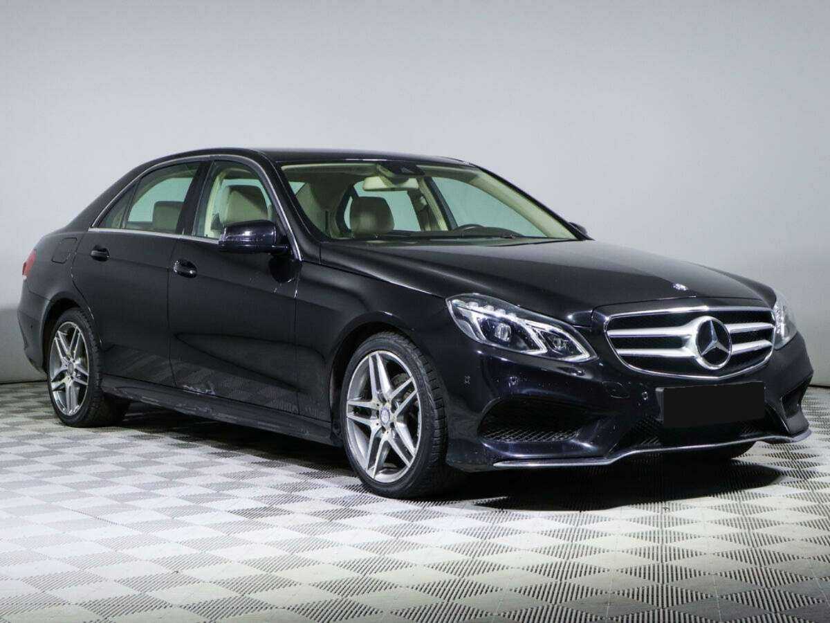 Б/У Мерседес-Бенц Е-Класс 2015 года. Фото: #2