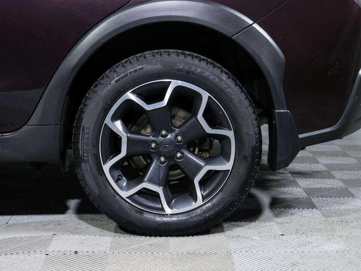 Б/У Субару ИксВи 2012 года. Фото: #12