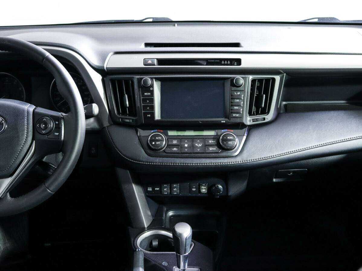 Б/У Тойота Рав4 2017 года. Фото: #11