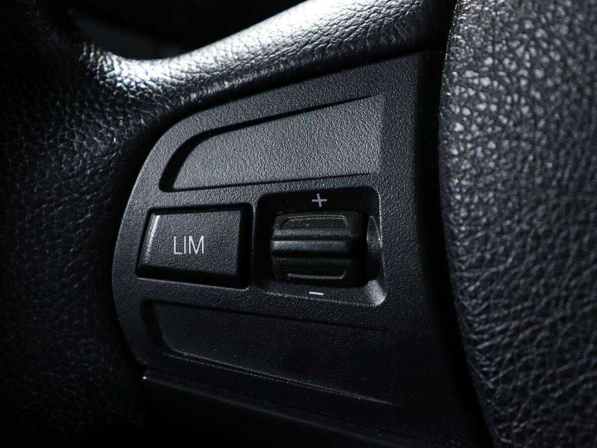 Б/У БМВ 3 серии 2014 года. Фото: #17