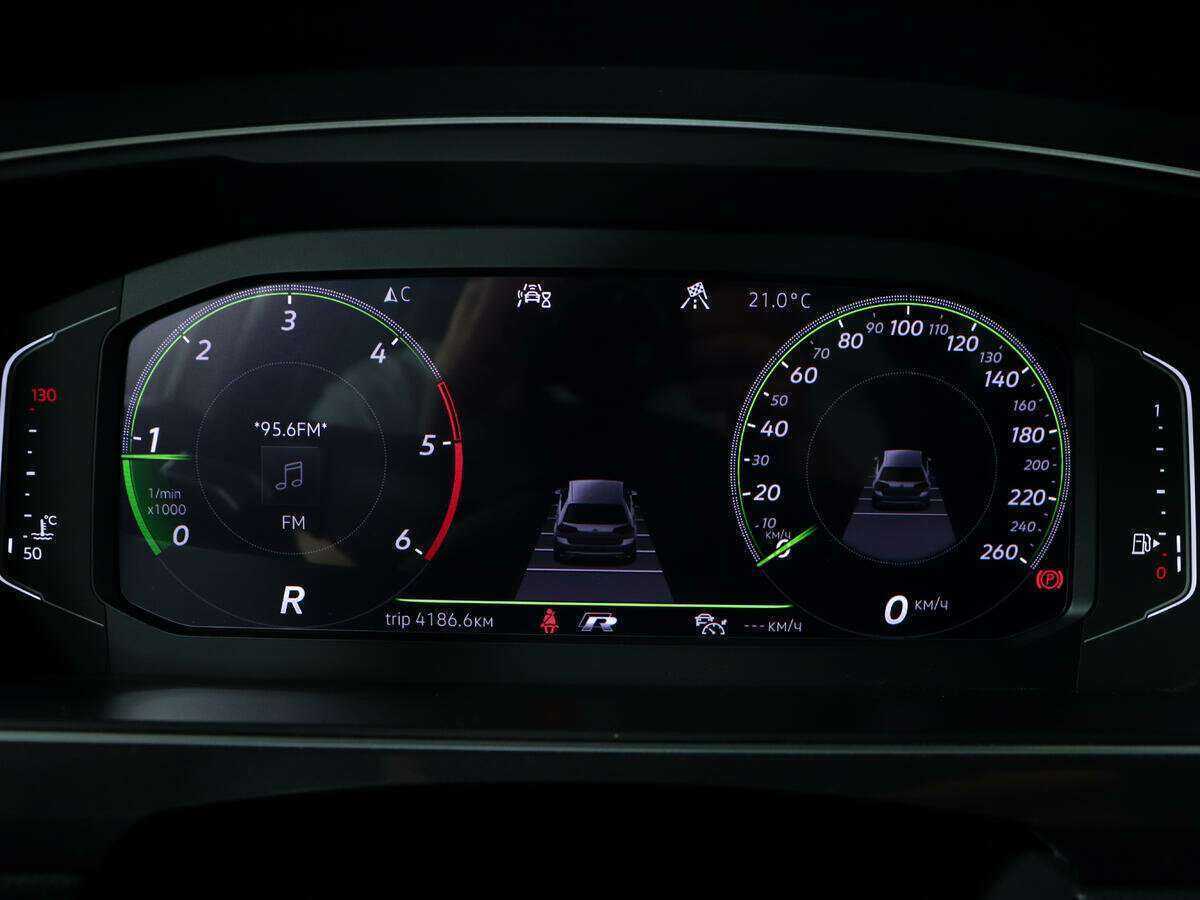 Б/У Фольксваген Тигуан 2019 года. Фото: #8