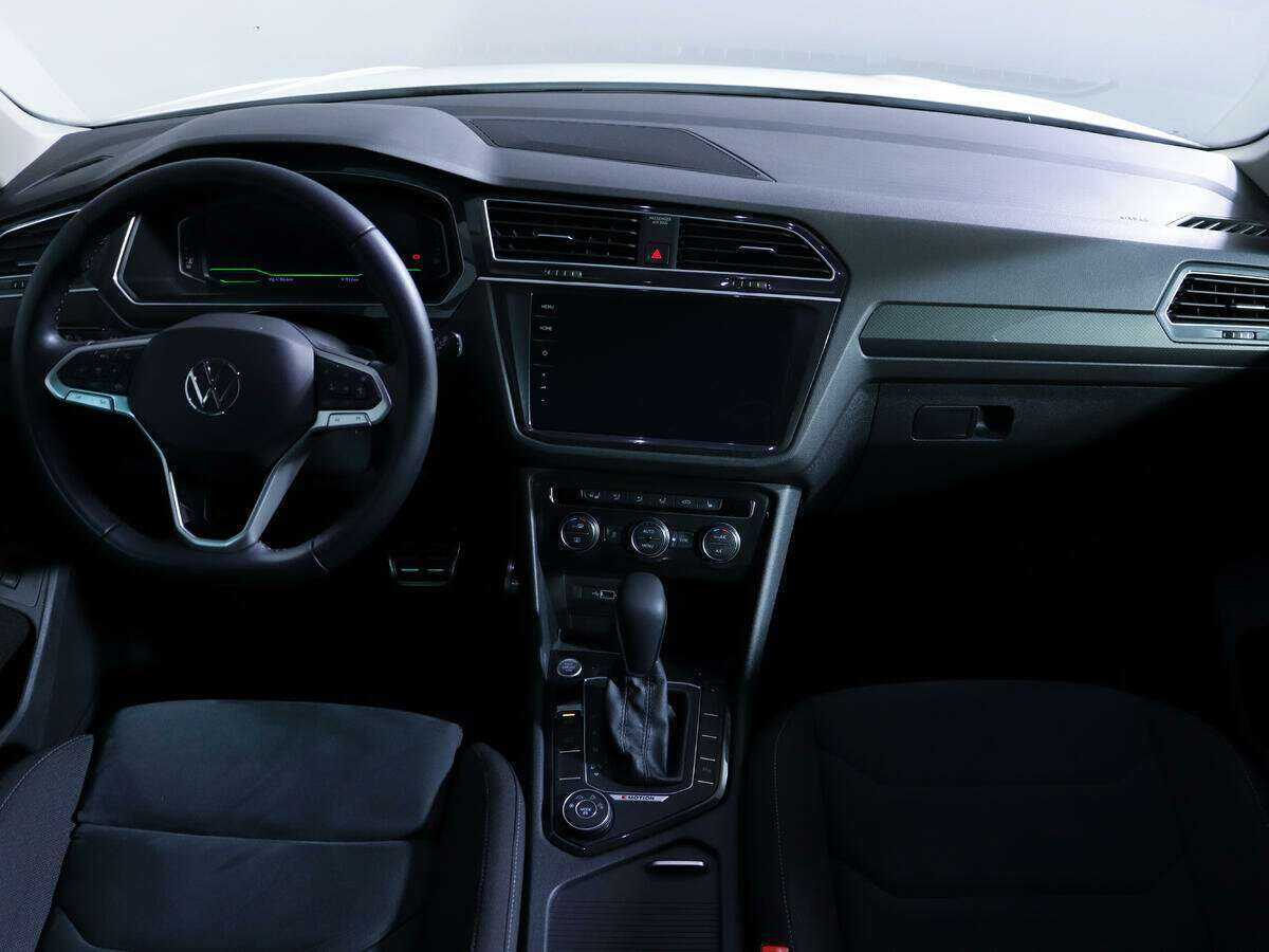 Б/У Фольксваген Тигуан 2019 года. Фото: #9