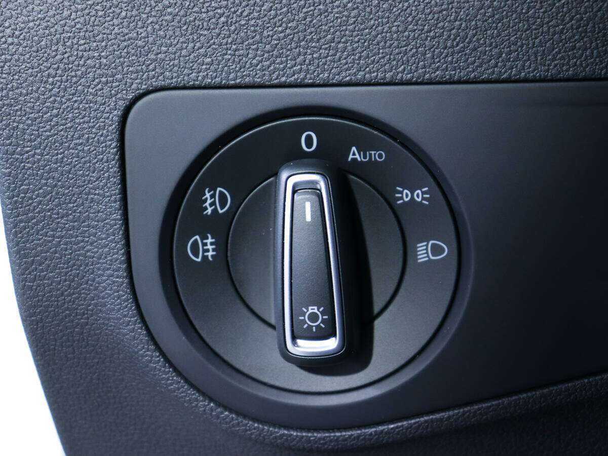 Б/У Фольксваген Тигуан 2019 года. Фото: #13