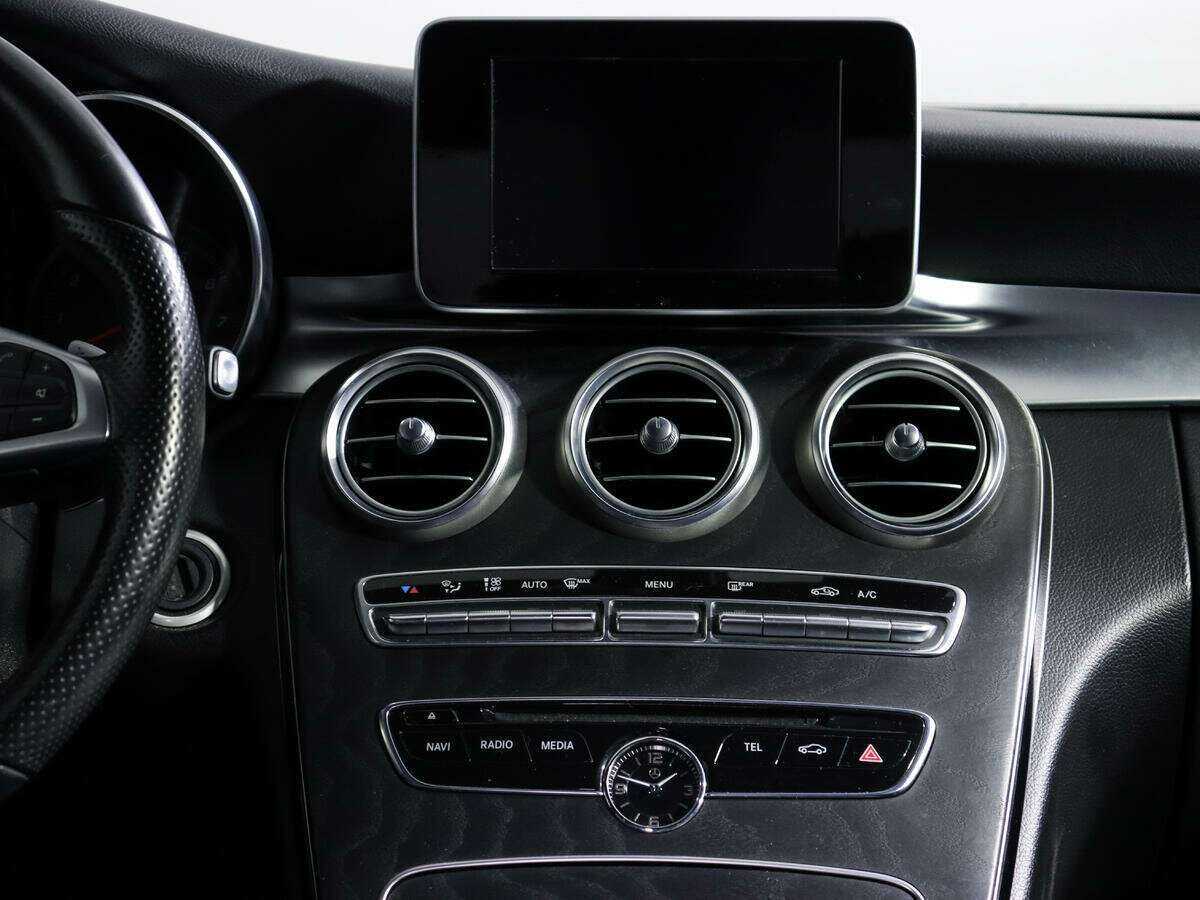 Б/У Мерседес-Бенц Ц-Класс 2018 года. Фото: #8