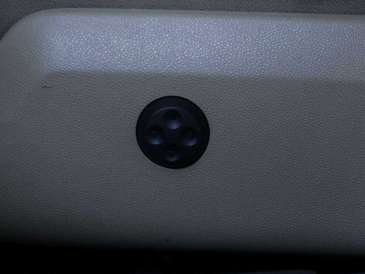 Б/У Мерседес-Бенц Е-Класс 2012 года. Фото: #16