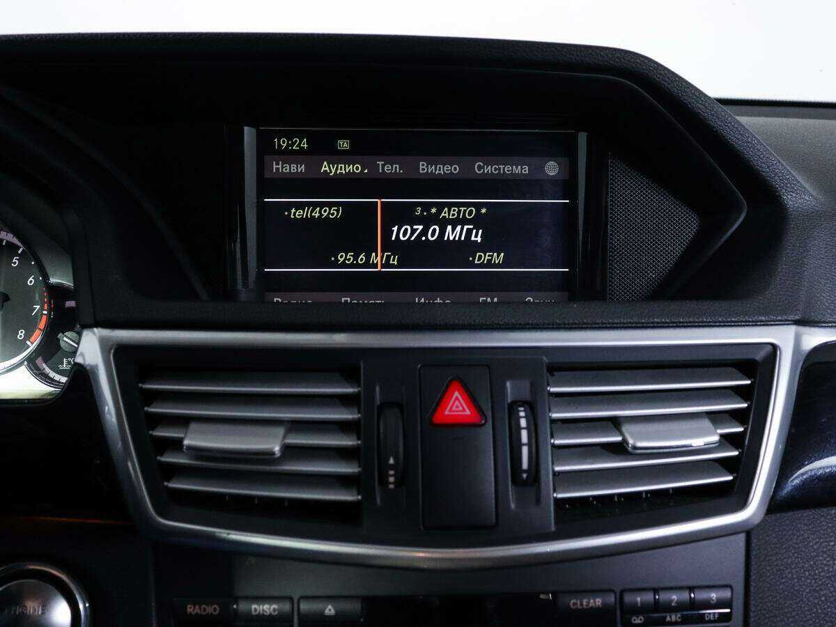 Б/У Мерседес-Бенц Е-Класс 2012 года. Фото: #18