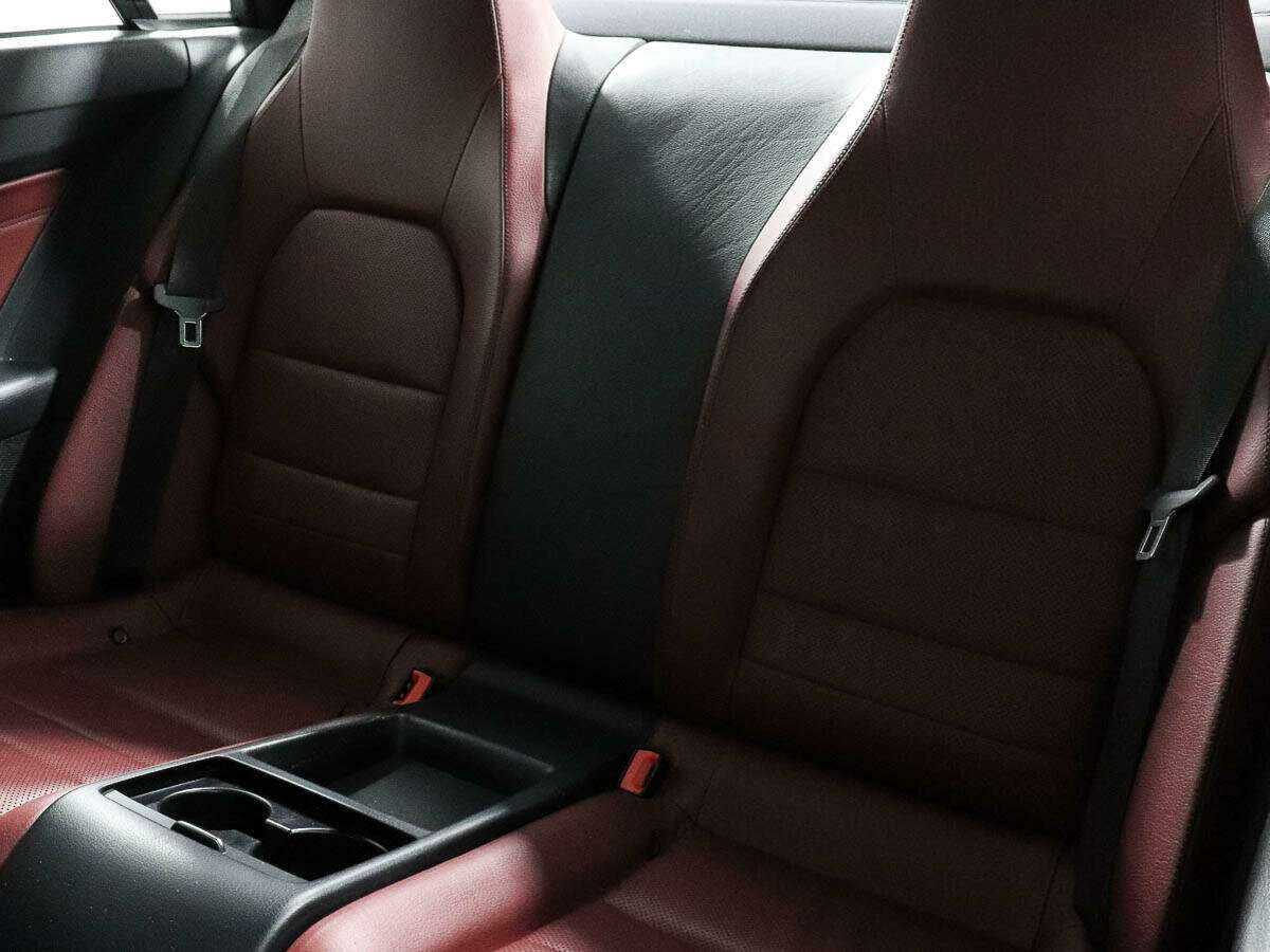 Б/У Мерседес-Бенц Е-Класс 2014 года. Фото: #6