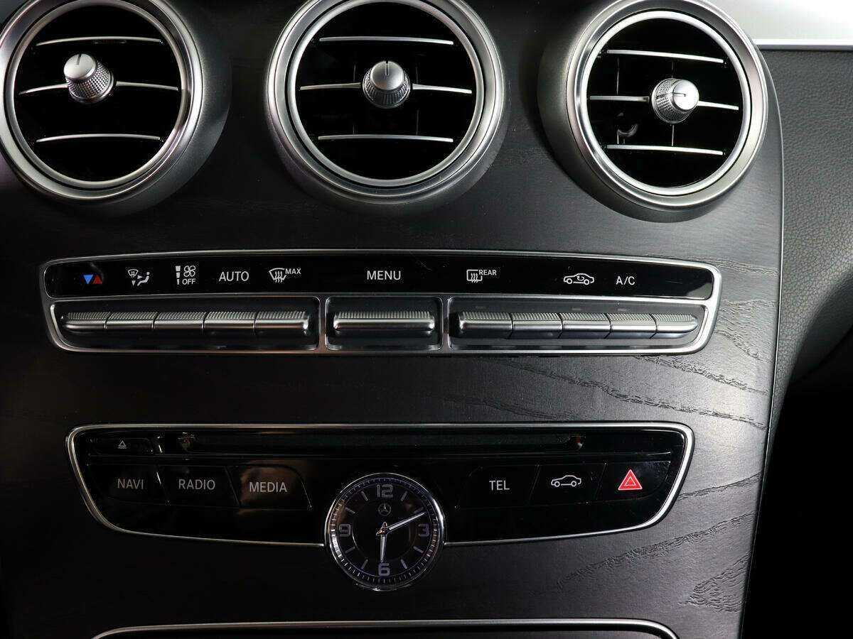 Б/У Мерседес-Бенц Ц-Класс 2015 года. Фото: #22