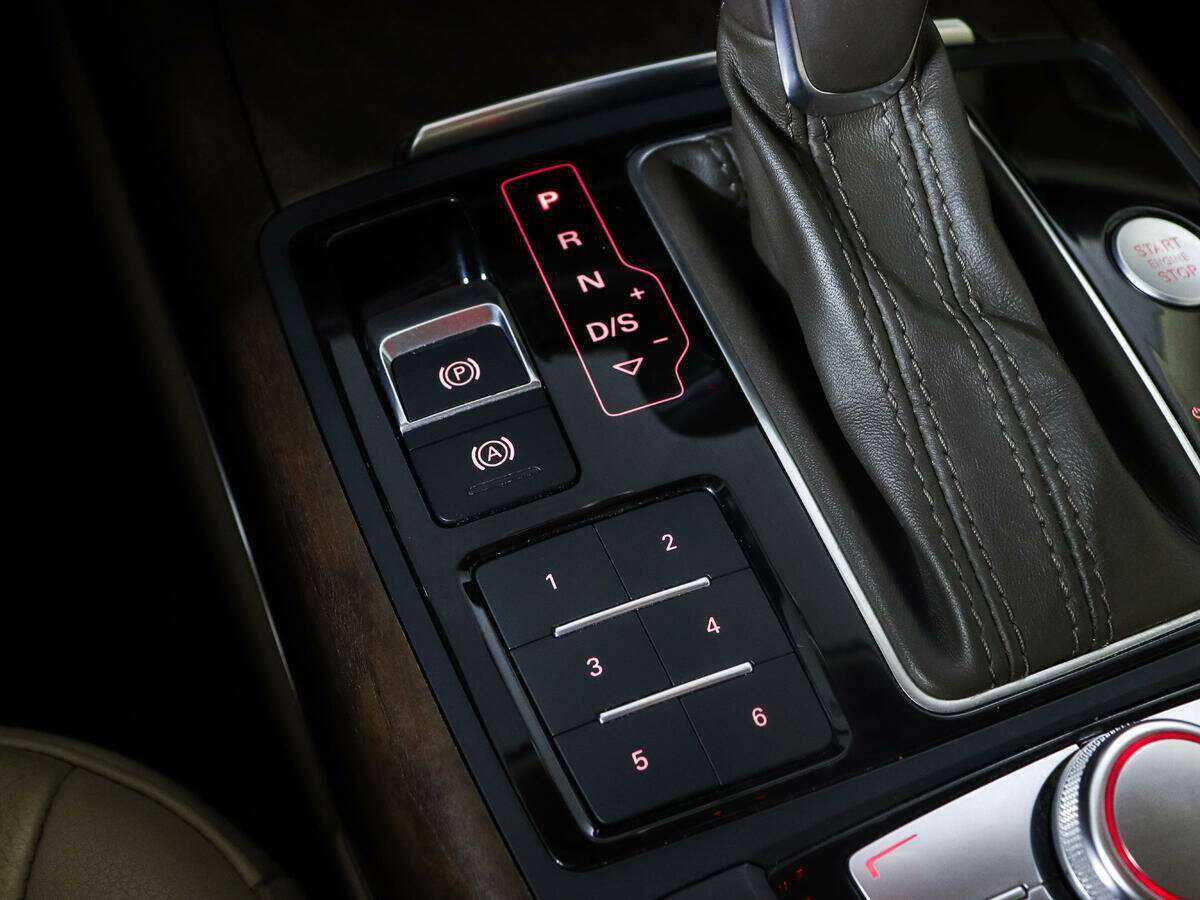 Б/У Ауди А6 2014 года. Фото: #13