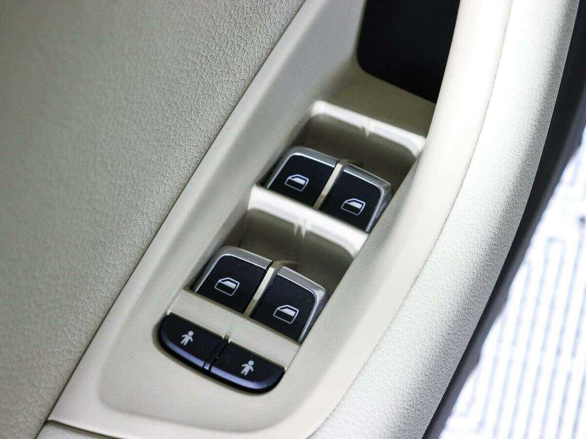 Б/У Ауди А6 2014 года. Фото: #16