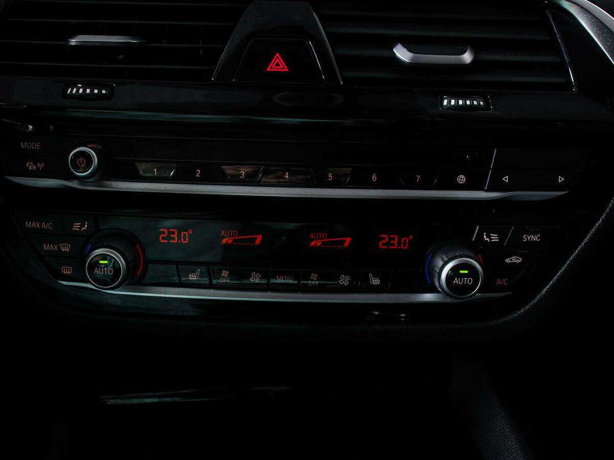 Б/У БМВ 5 серии 2017 года. Фото: #13