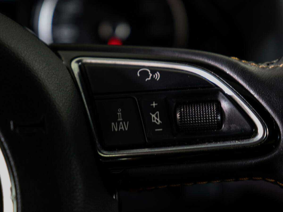 Б/У Ауди К5 2013 года. Фото: #17