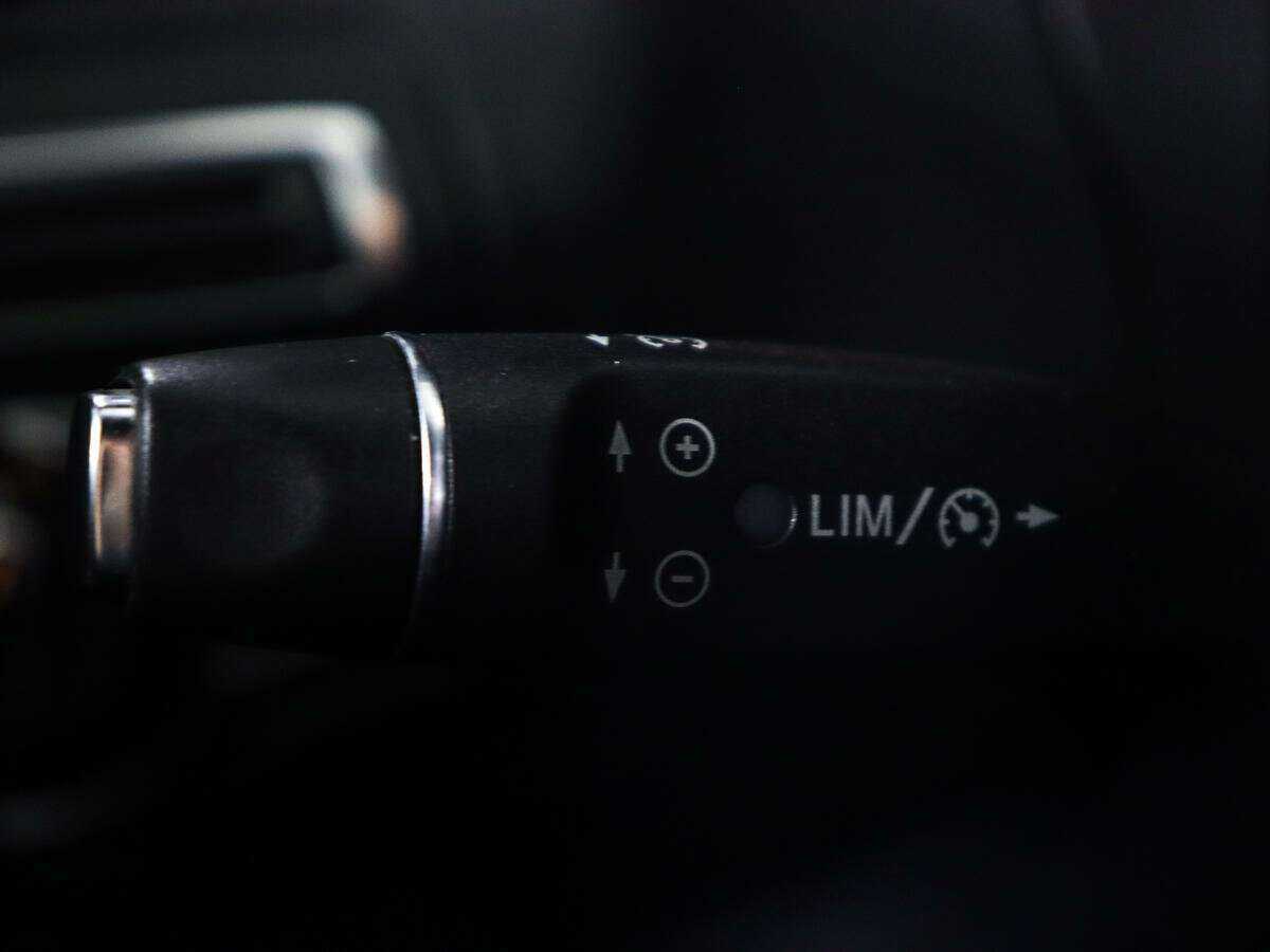 Б/У Мерседес-Бенц Ц-Класс 2016 года. Фото: #23