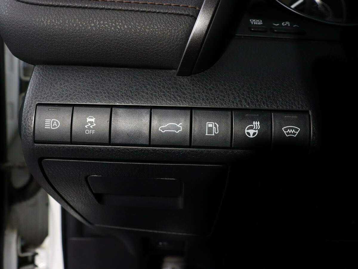 Б/У Тойота Камри 2018 года. Фото: #17