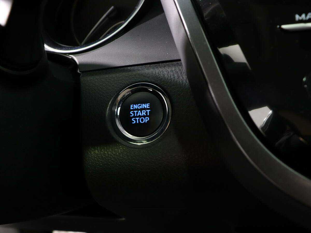 Б/У Тойота Камри 2018 года. Фото: #22