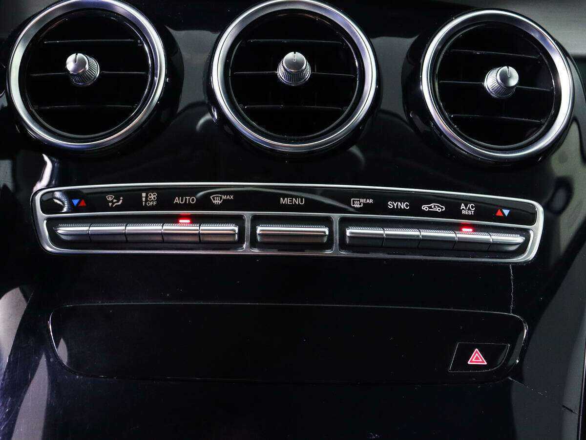 Б/У Мерседес-Бенц Ц-Класс 2014 года. Фото: #11