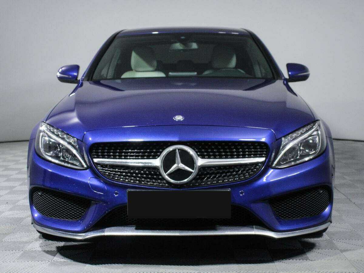 Б/У Мерседес-Бенц Ц-Класс 2015 года. Фото: #1