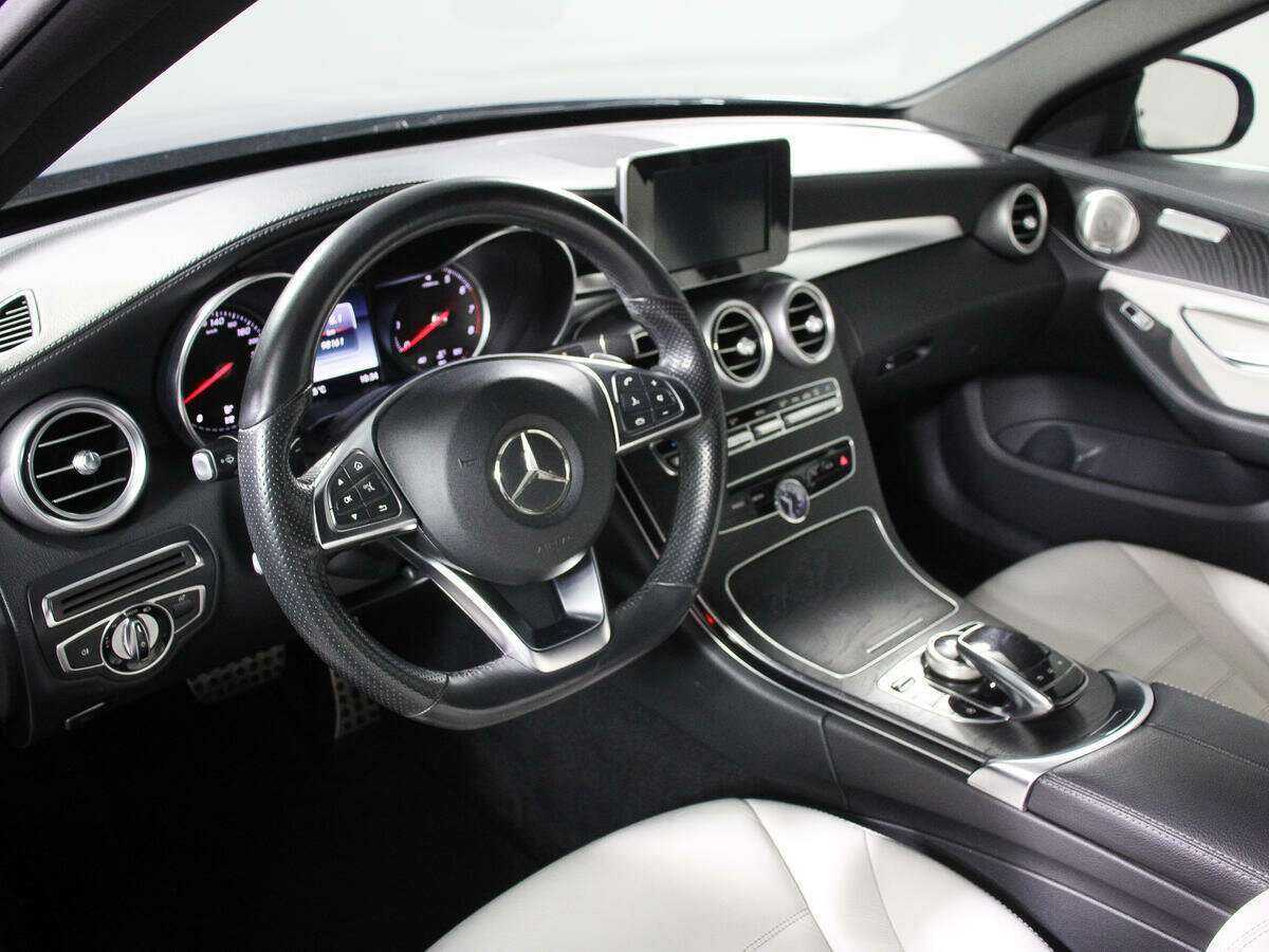 Б/У Мерседес-Бенц Ц-Класс 2015 года. Фото: #13