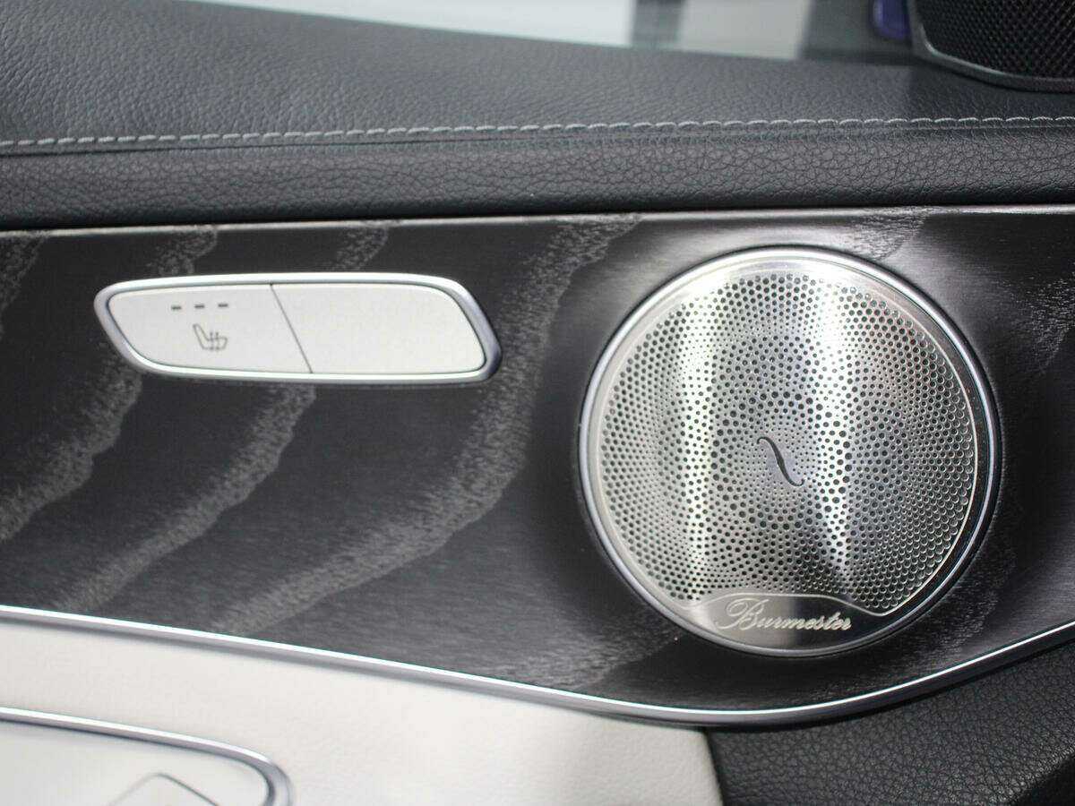 Б/У Мерседес-Бенц Ц-Класс 2015 года. Фото: #17