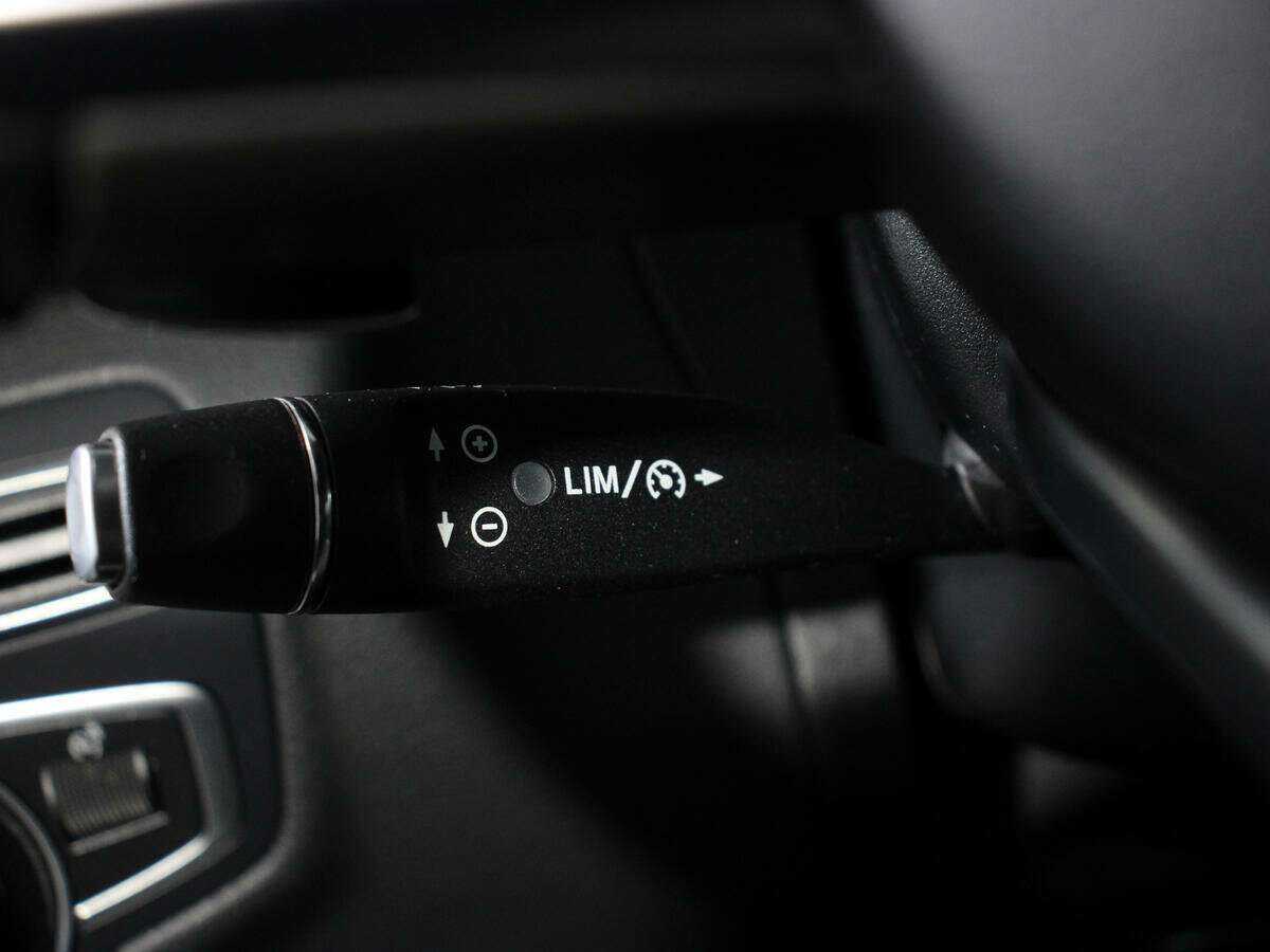 Б/У Мерседес-Бенц Ц-Класс 2015 года. Фото: #19