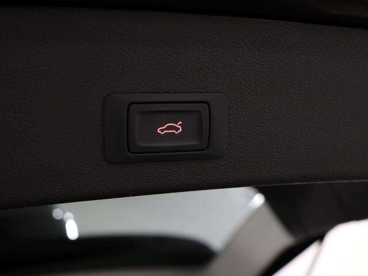 Б/У Ауди К5 2013 года. Фото: #12