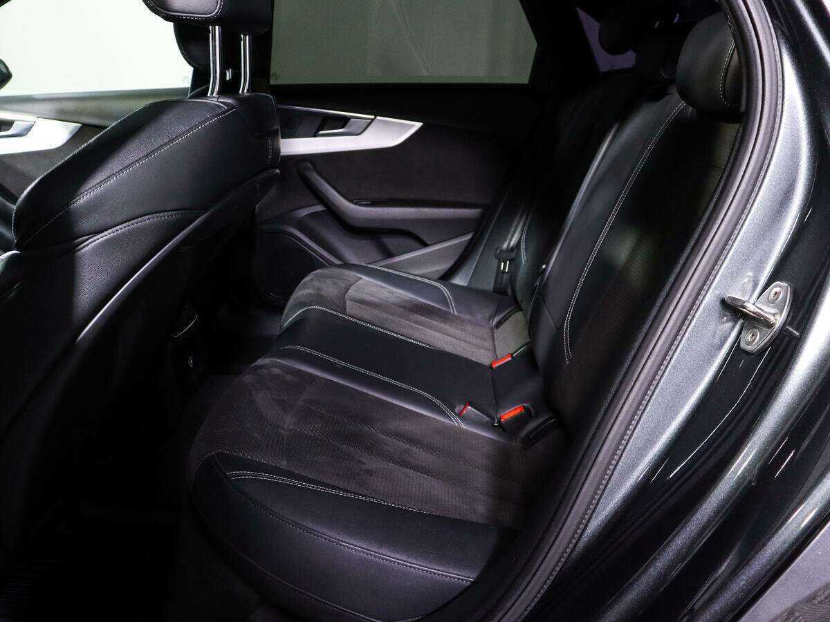 Б/У Ауди А4 2017 года. Фото: #6