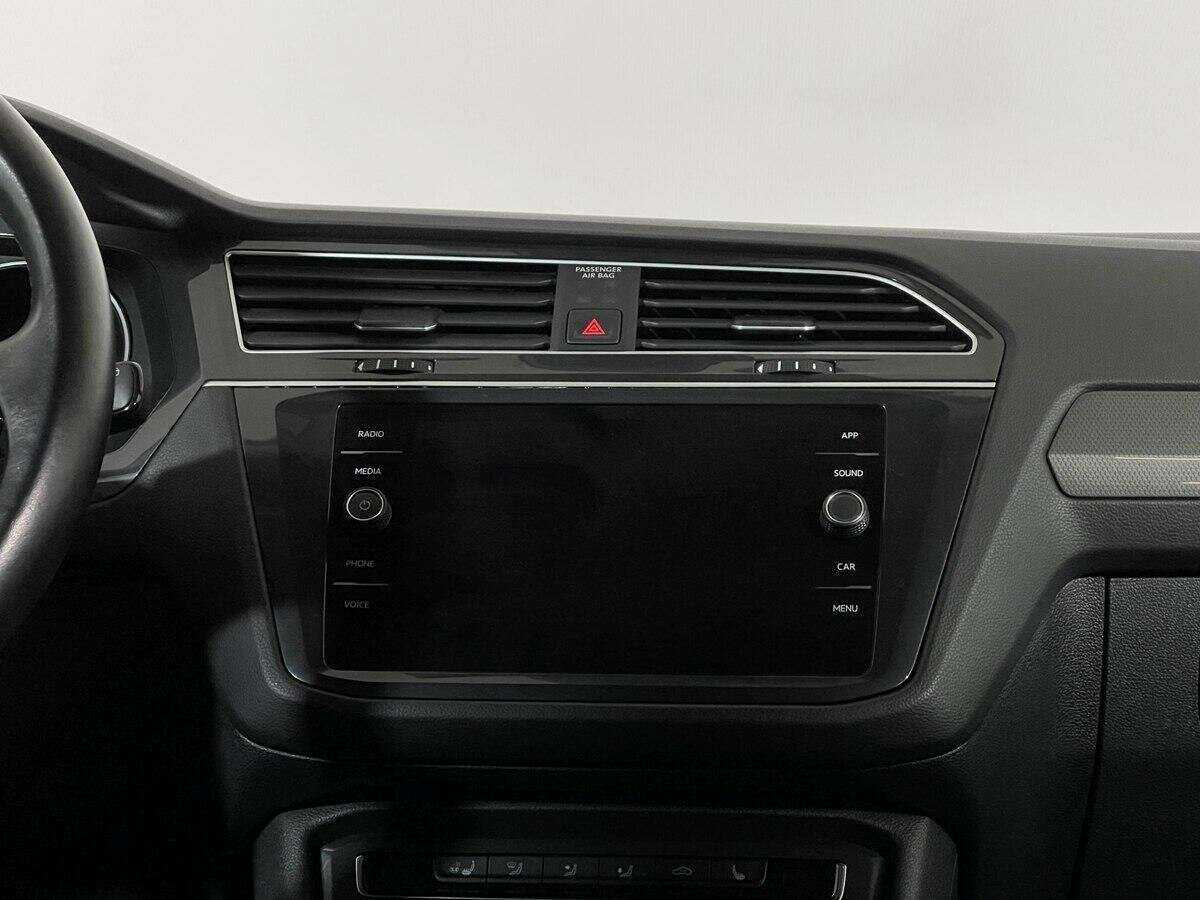 Б/У Фольксваген Тигуан 2019 года. Фото: #11