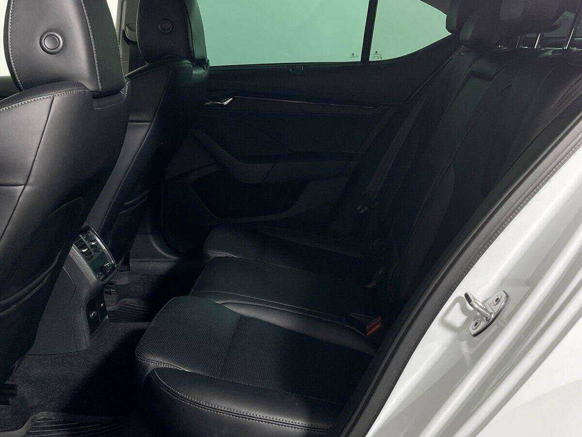 Б/У Шкода Октавия 2021 года. Фото: #7