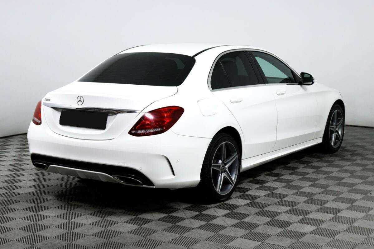 Б/У Мерседес-Бенц Ц-Класс 2017 года. Фото: #4