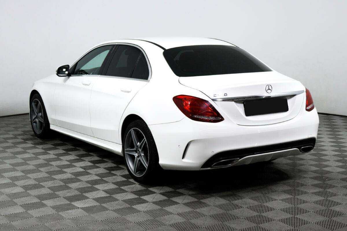 Б/У Мерседес-Бенц Ц-Класс 2017 года. Фото: #6