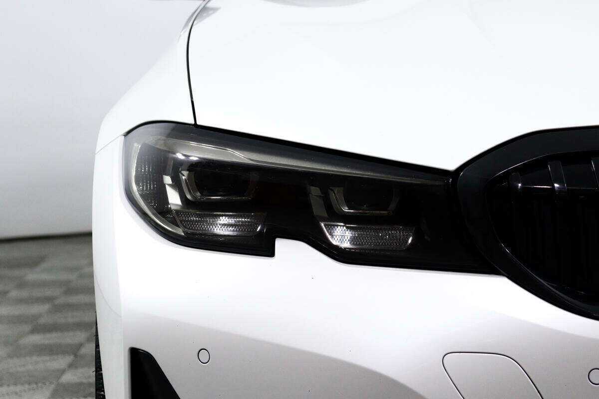 Б/У БМВ 3 серии 2019 года. Фото: #13