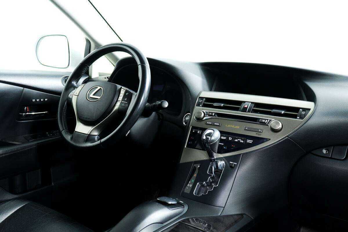 Б/У Лексус Р-Икс 2012 года. Фото: #8