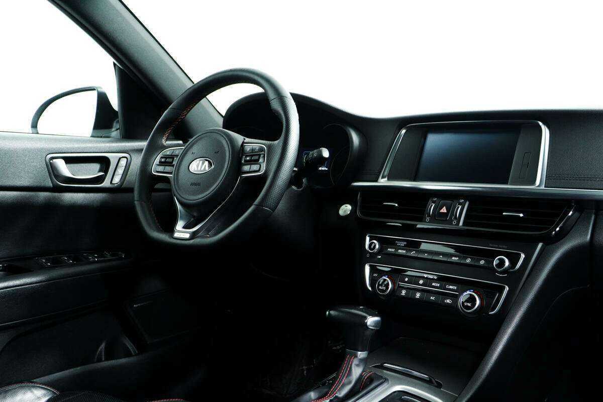 Б/У Киа Оптима 2017 года. Фото: #8