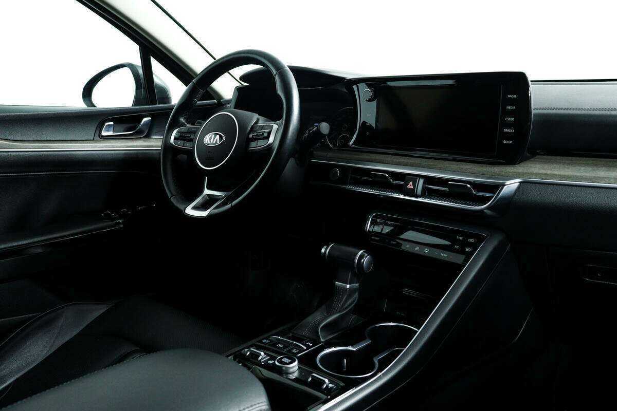 Б/У Киа К5 2021 года. Фото: #8