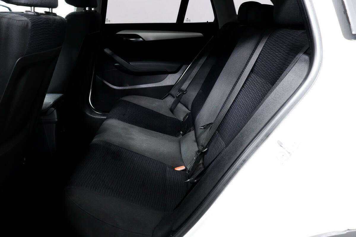 Б/У БМВ Икс1 2013 года. Фото: #11