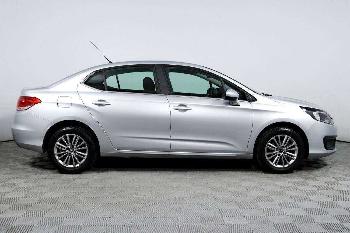 Б/У Ситроен Ц4 2020 года. Фото: #3