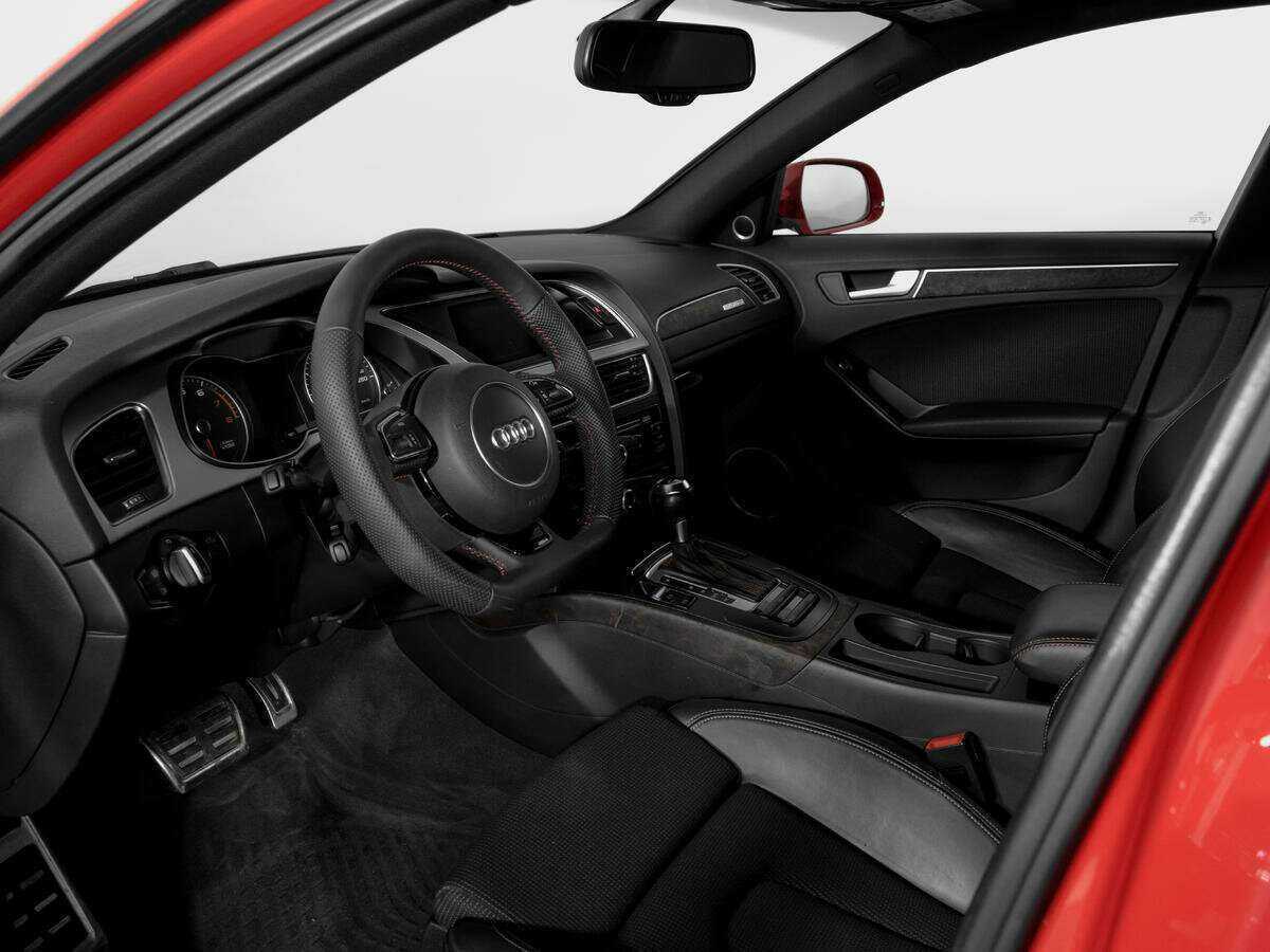 Б/У Ауди А4 2015 года. Фото: #14