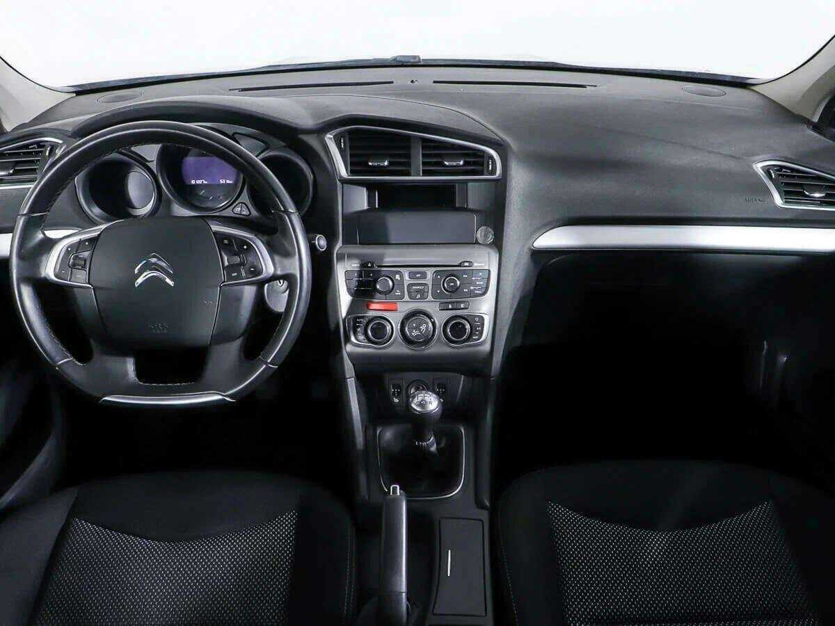 Б/У Ситроен Ц4 2016 года. Фото: #9