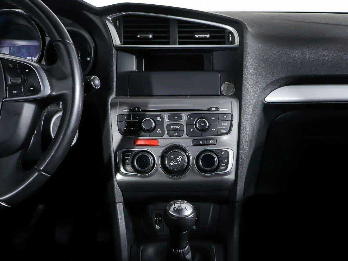 Б/У Ситроен Ц4 2016 года. Фото: #10